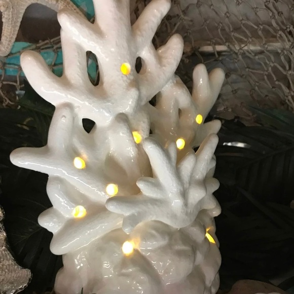 Large White Ceramic Coral light up Led tea light Candles Coastal Nautical Decor - Picture 8 of 11
